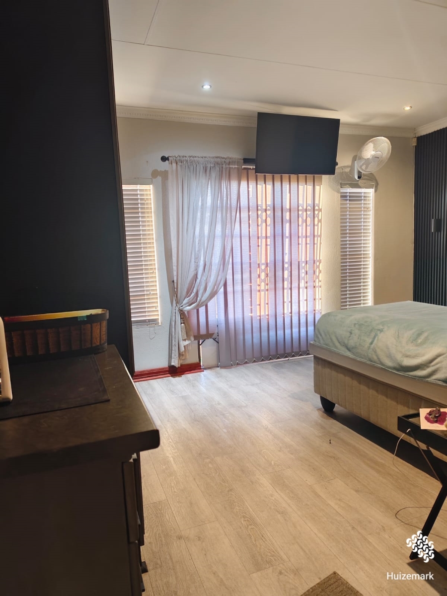 3 Bedroom Property for Sale in Vaalpark Free State